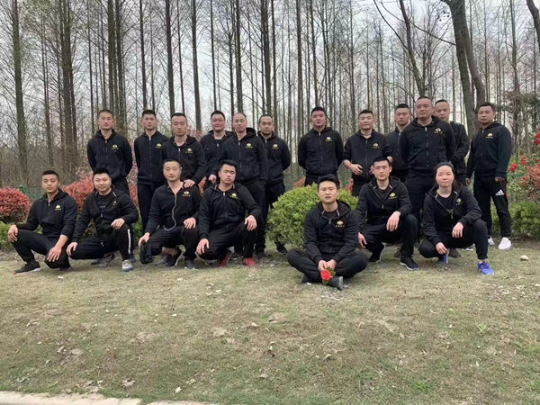 雇佣保镖保护自己：一个女子在感情纠纷中的自救之路